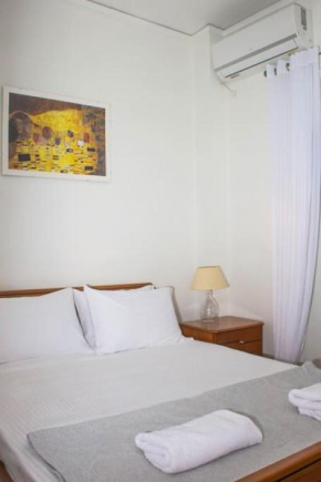 Cozy Athens Hideaway